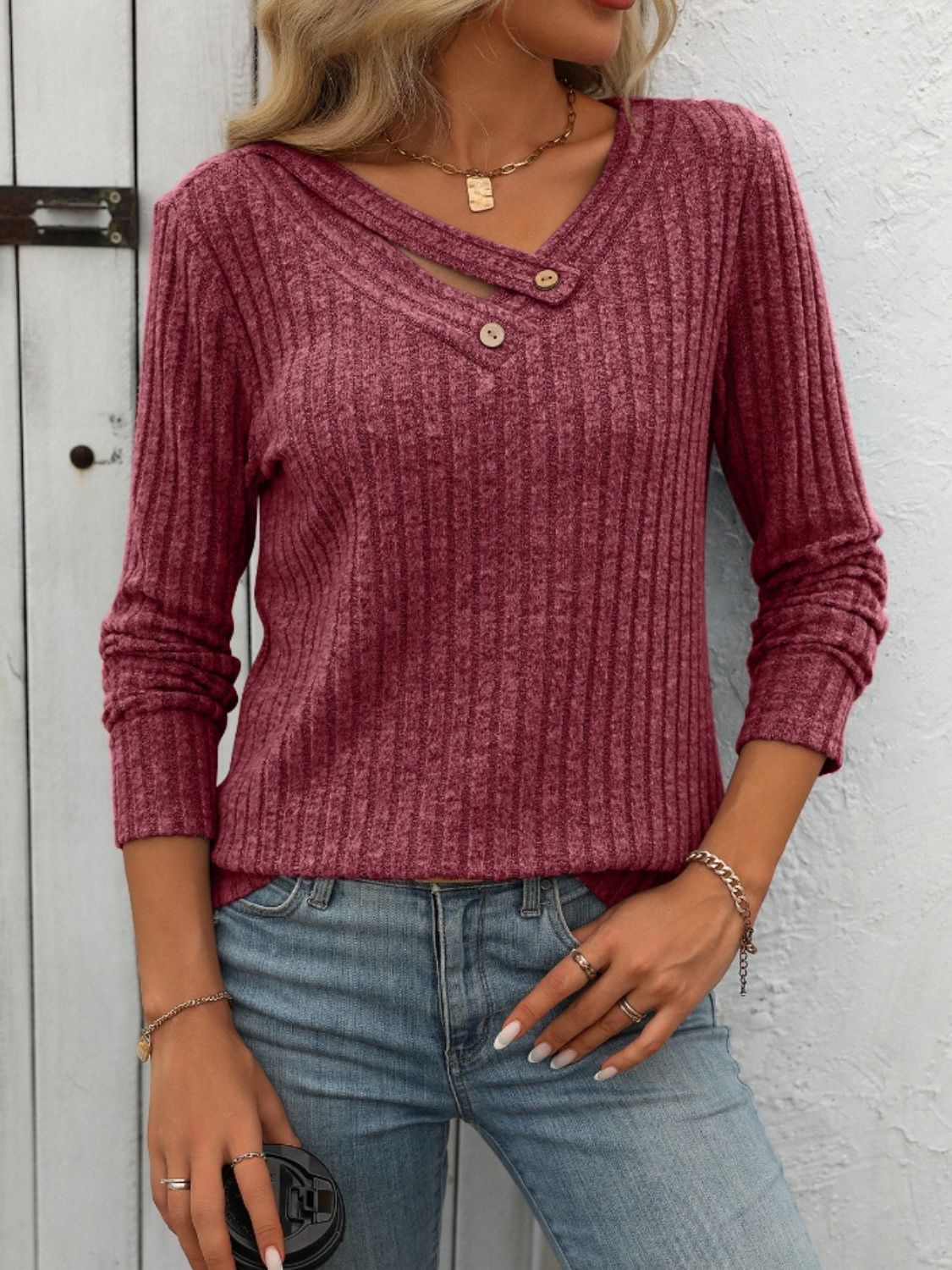 Mandy Ribbed V-Neck Long Sleeve T-Shirt | Maekery Studio