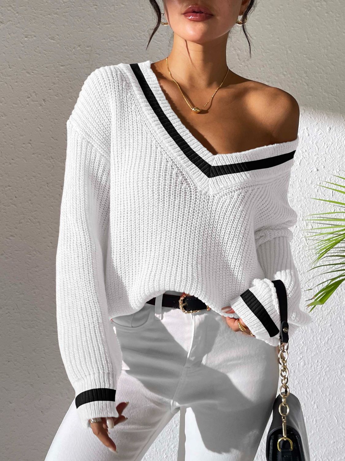 Contrast Trim V-Neck Long Sleeve Sweater | Maekery Studio