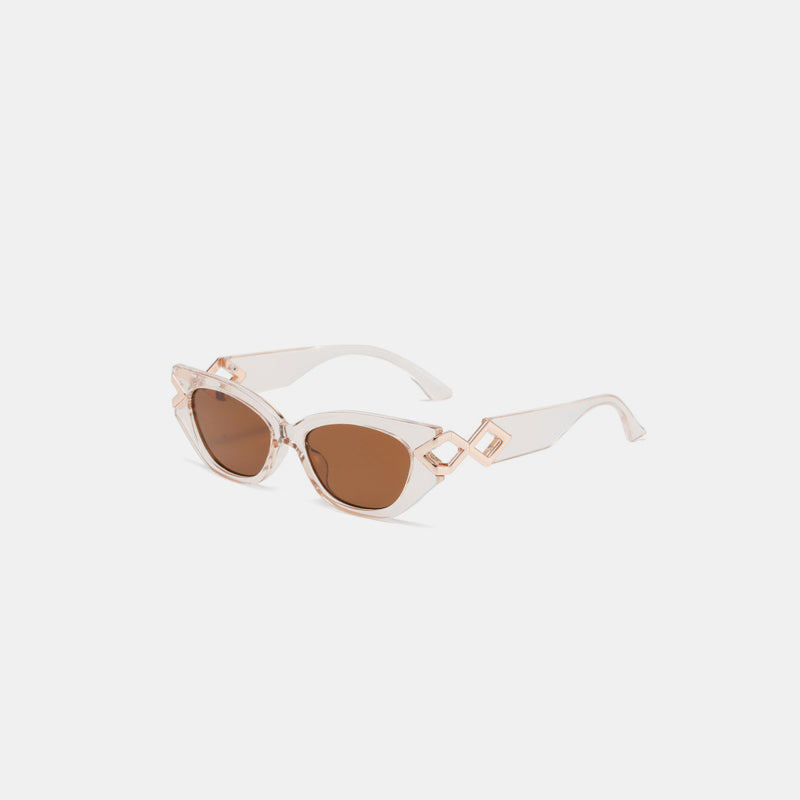 Polycarbonate Frame Cat-Eye Sunglasses | Maekery Studio