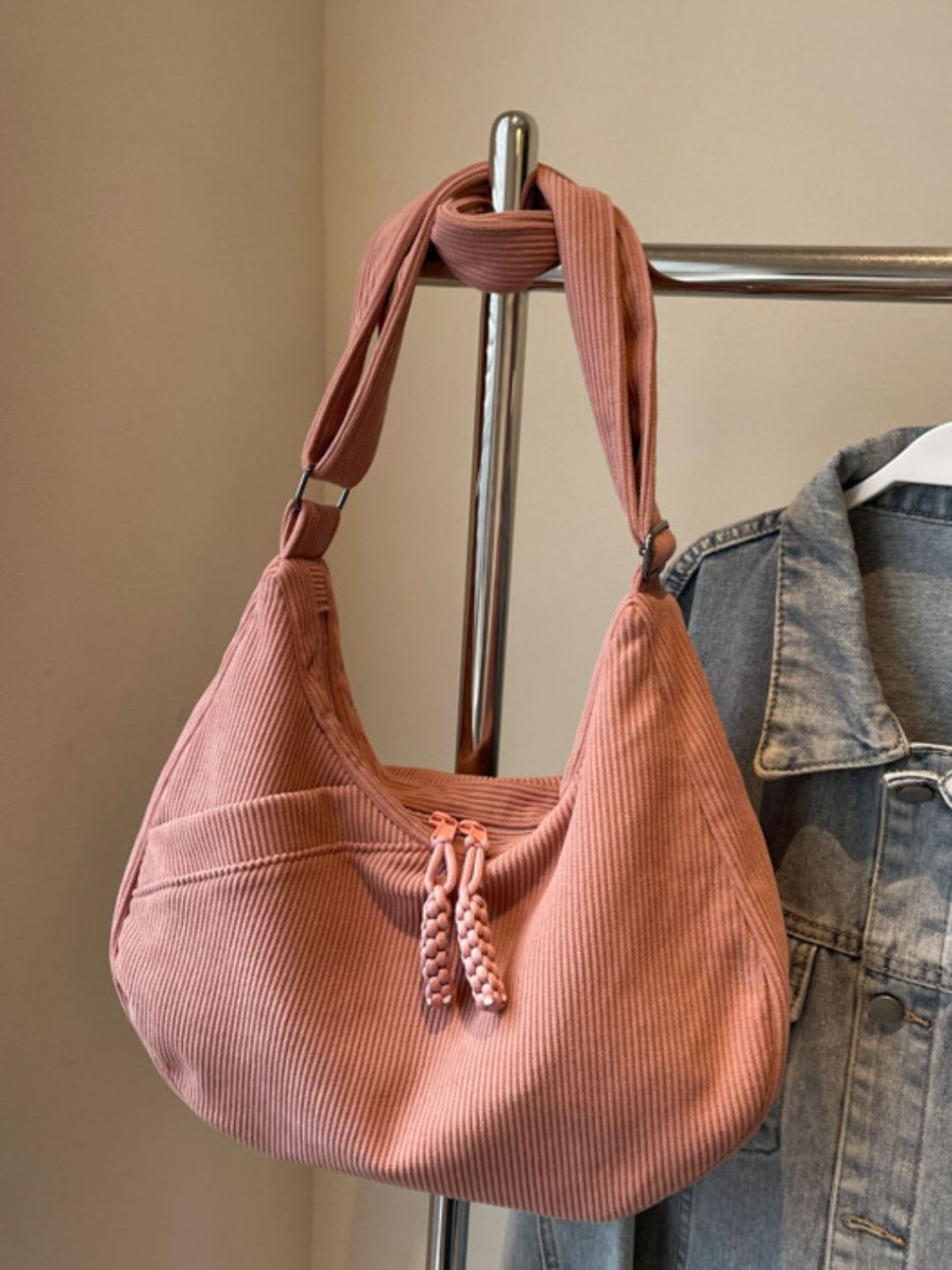 Ribbed Adjustable Strap Shoulder Bag | Maekery Studio