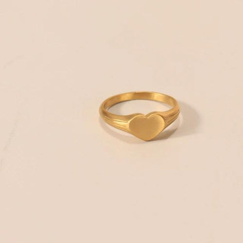 Engravable Heart Signet Ring | Maekery Studio