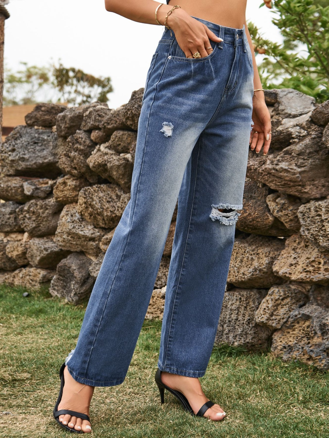 Distressed Jeans with Pockets | Maekery Studio