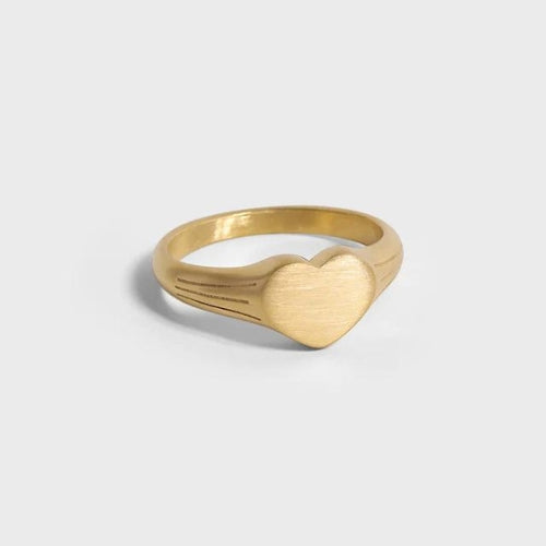 Engravable Heart Signet Ring | Maekery Studio