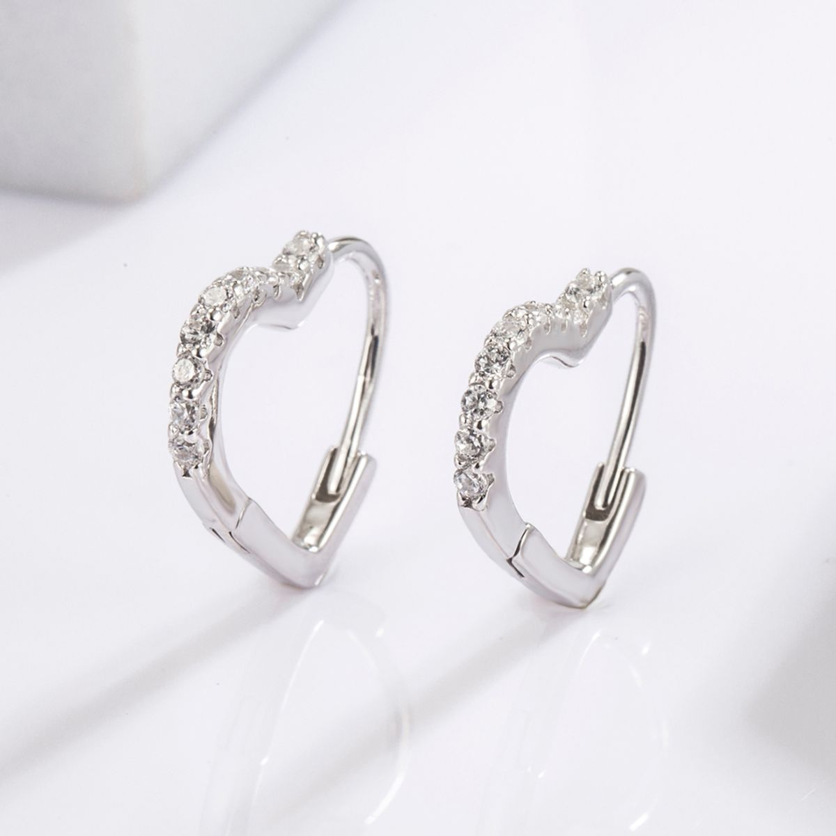 925 Serling Silver Zircon Heart Shape Earrings | Maekery Studio