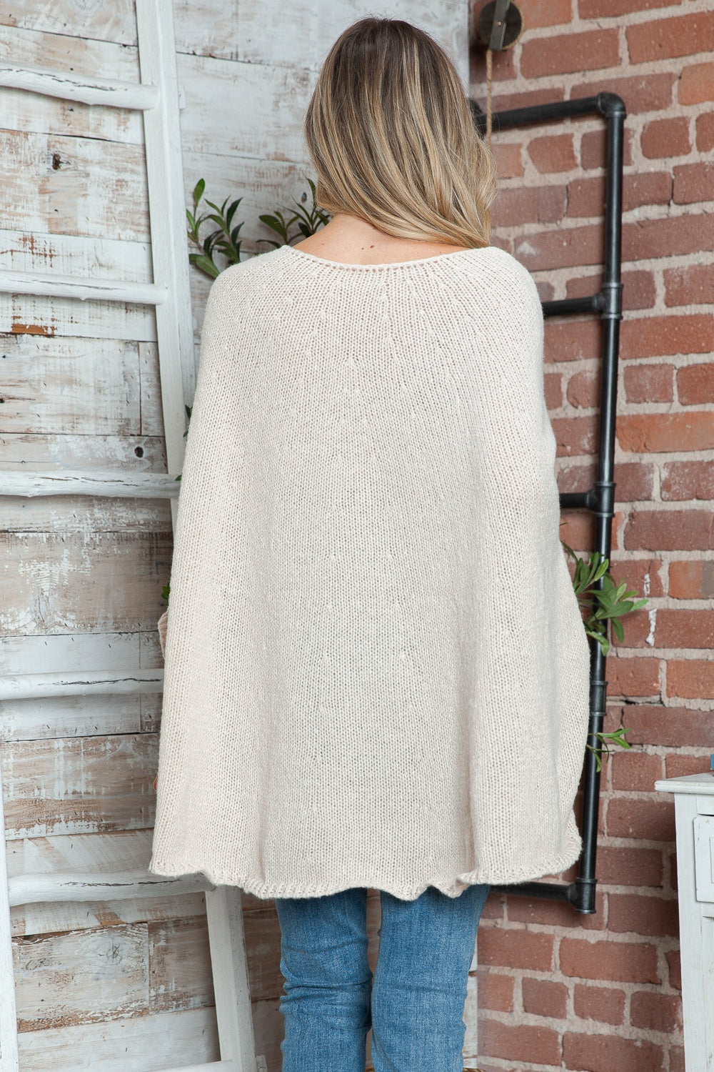 Round Neck Batwing Sleeve Sweater | Maekery Studio