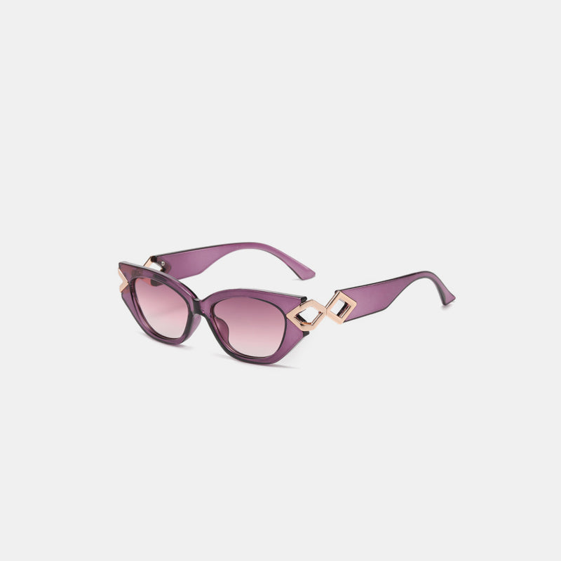 Polycarbonate Frame Cat-Eye Sunglasses | Maekery Studio