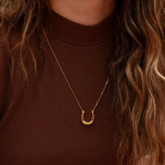 Lucky Charm Engravable Horseshoe Necklace | Maekery Studio