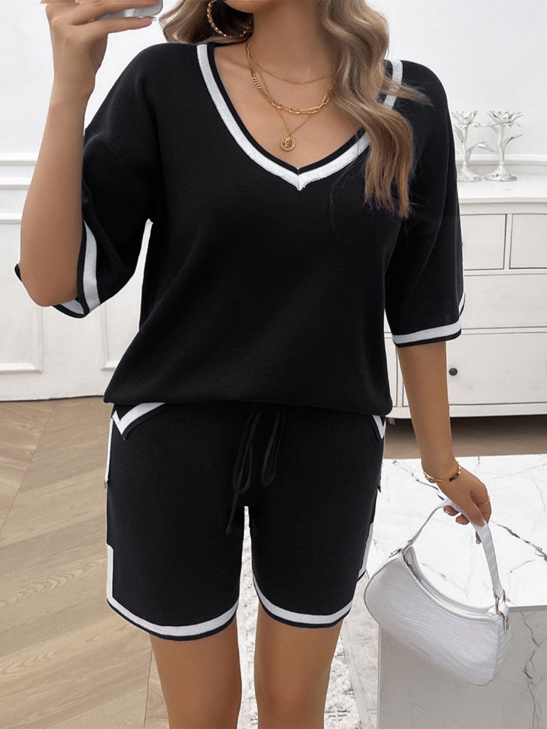 Devine Contrast Trim V-Neck Top and Shorts Set | Maekery Studio