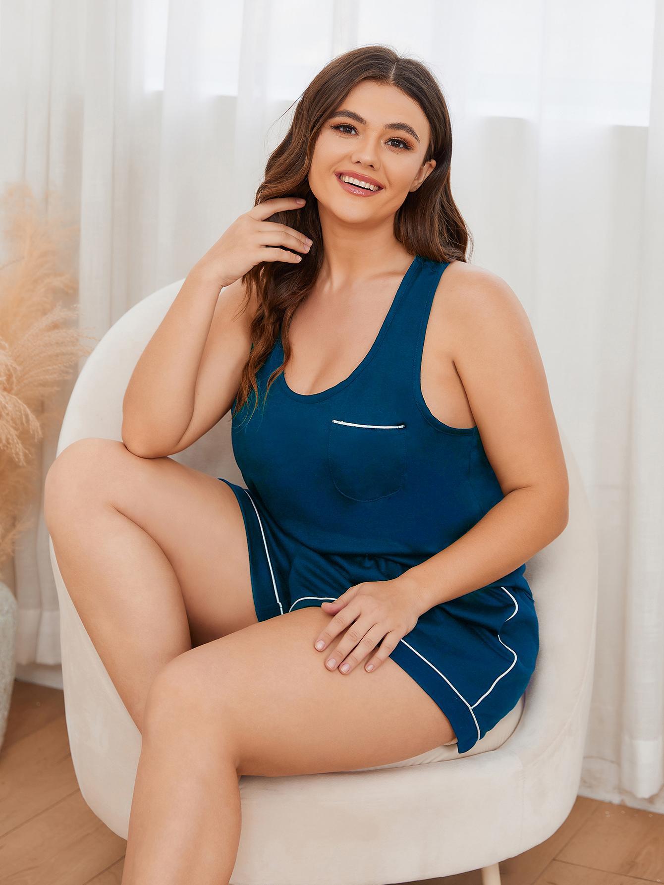 Plus Size Contrast Piping Racerback Tank and Shorts Lounge Set | Maekery Studio