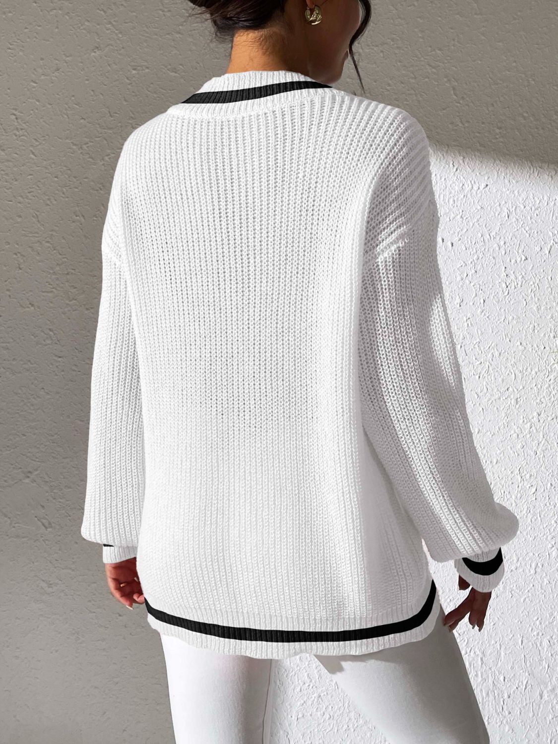 Contrast Trim V-Neck Long Sleeve Sweater | Maekery Studio