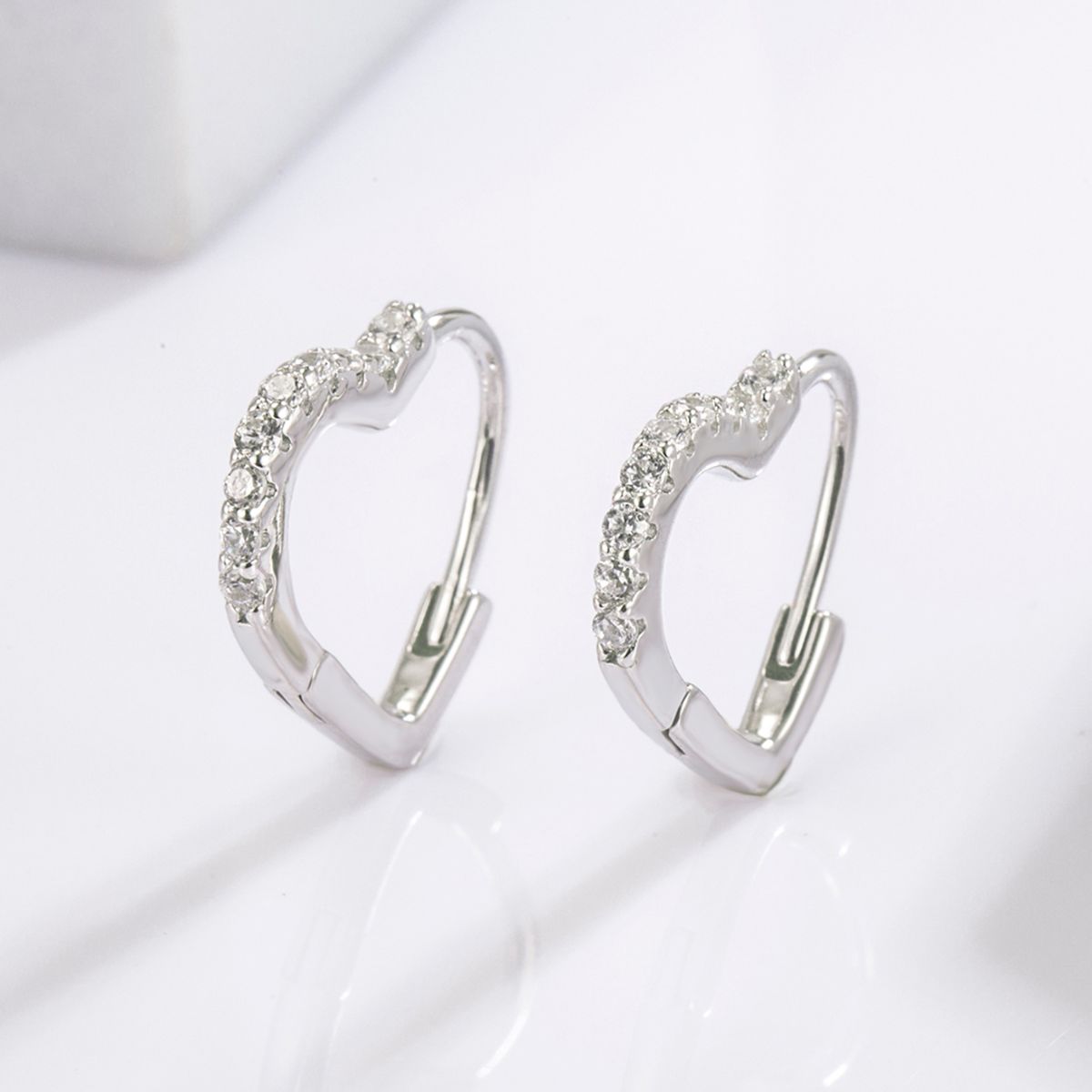 925 Serling Silver Zircon Heart Shape Earrings | Maekery Studio