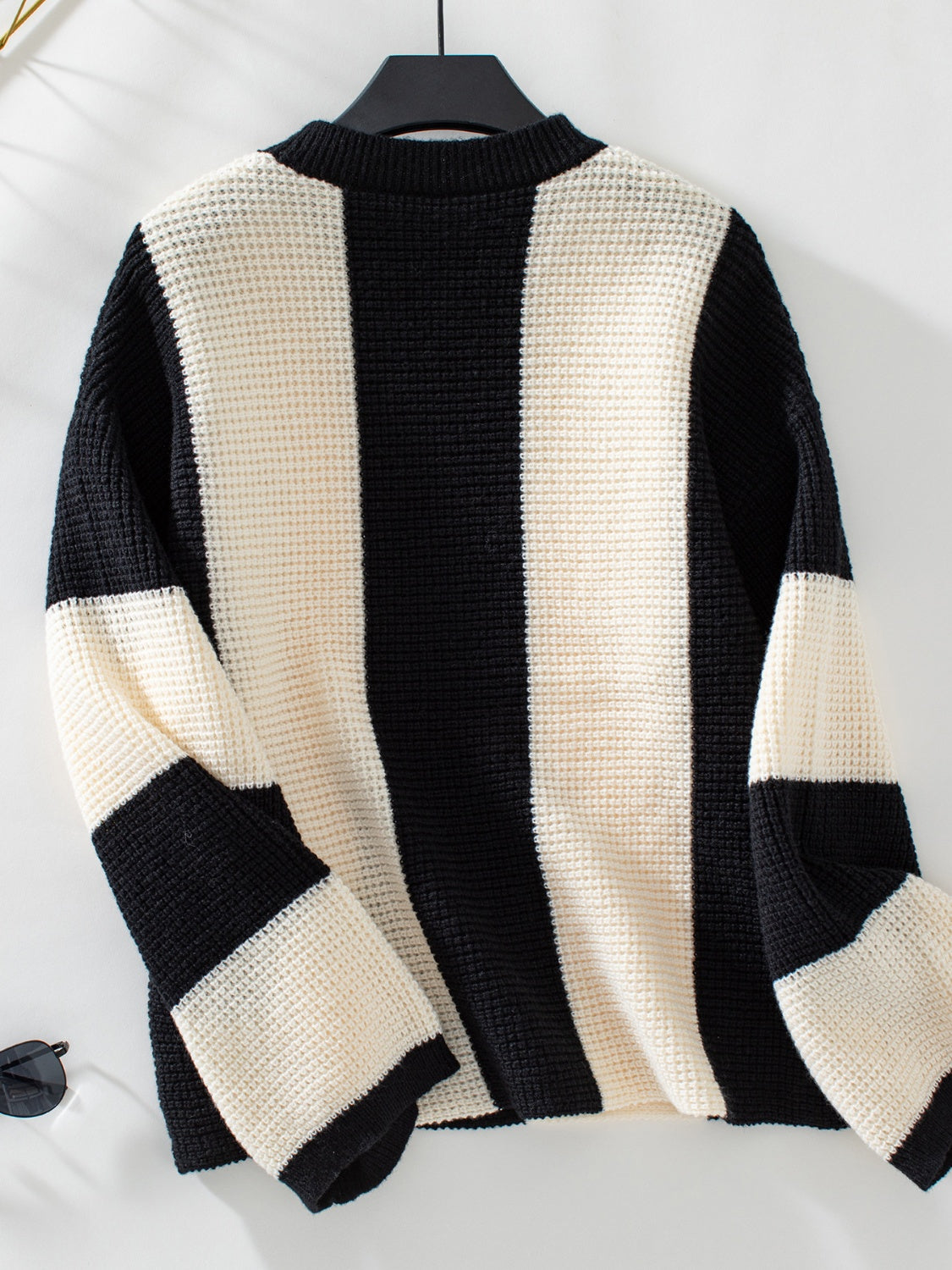 Color Block Round Neck Long Sleeve Sweater | Maekery Studio