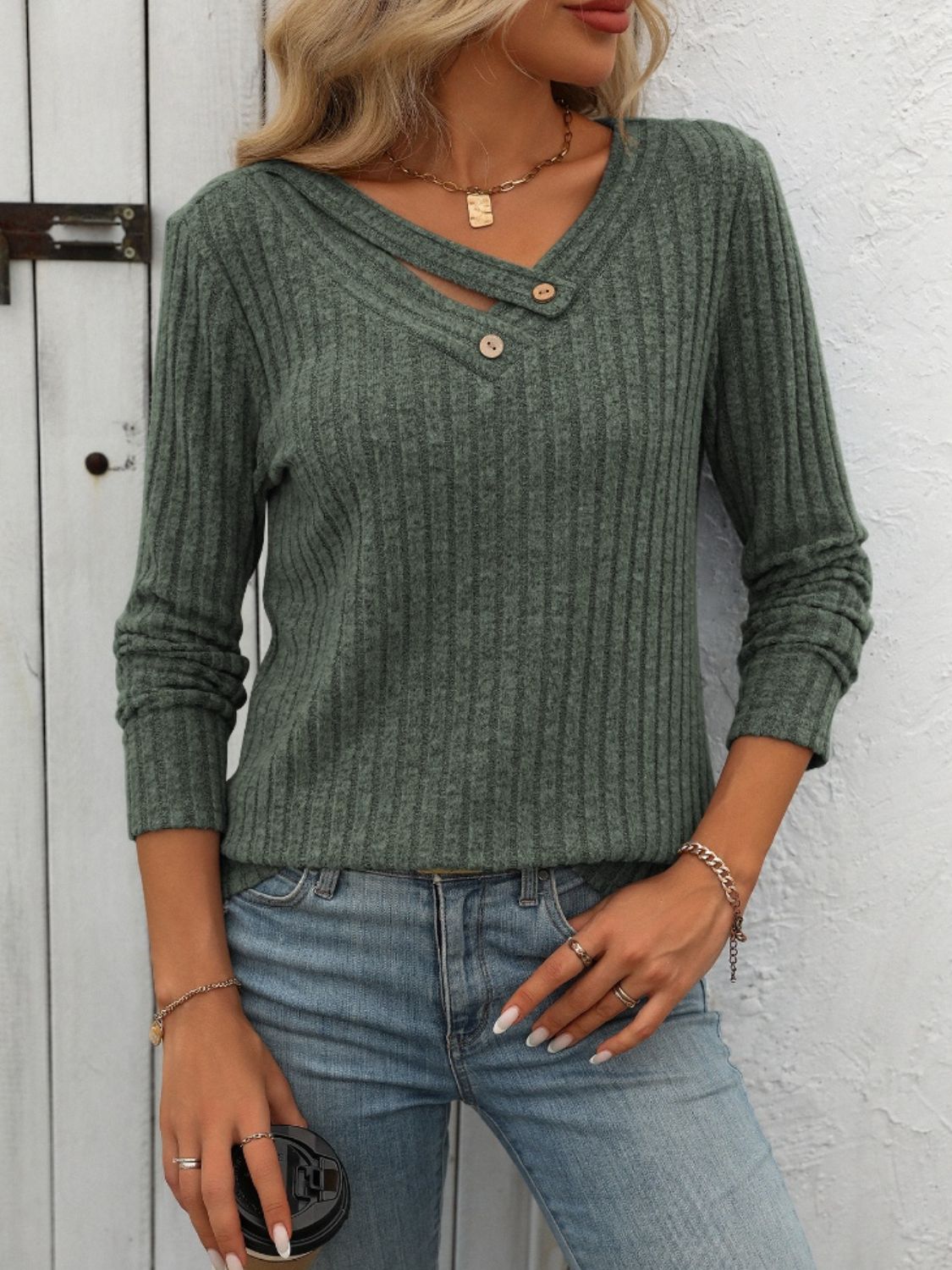 Mandy Ribbed V-Neck Long Sleeve T-Shirt | Maekery Studio