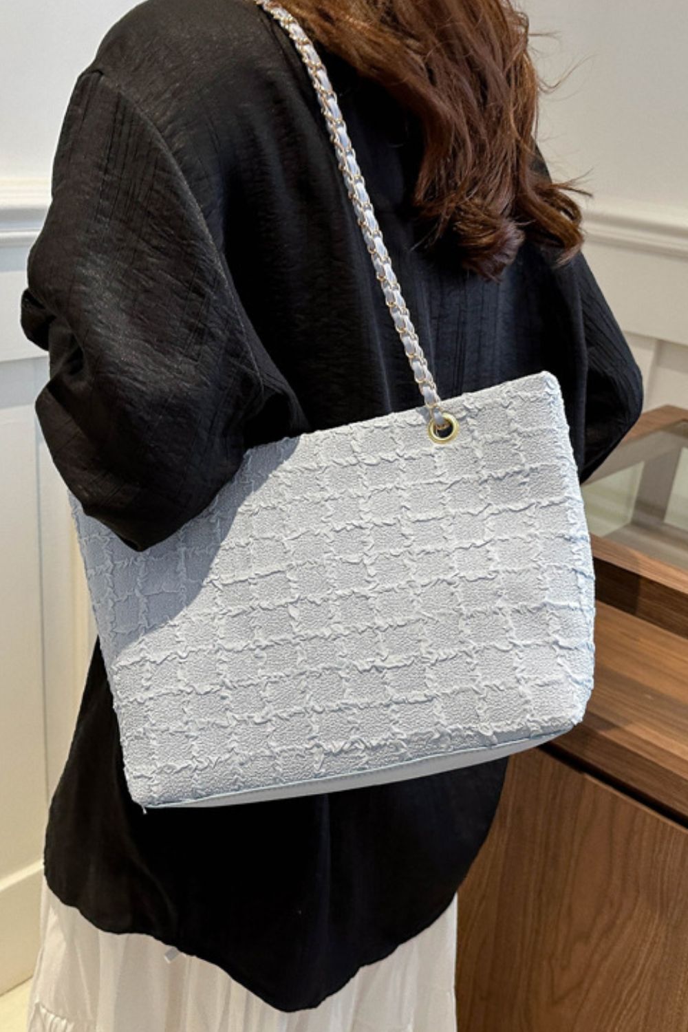 Polyester Texture Chain Tote bag | Maekery Studio