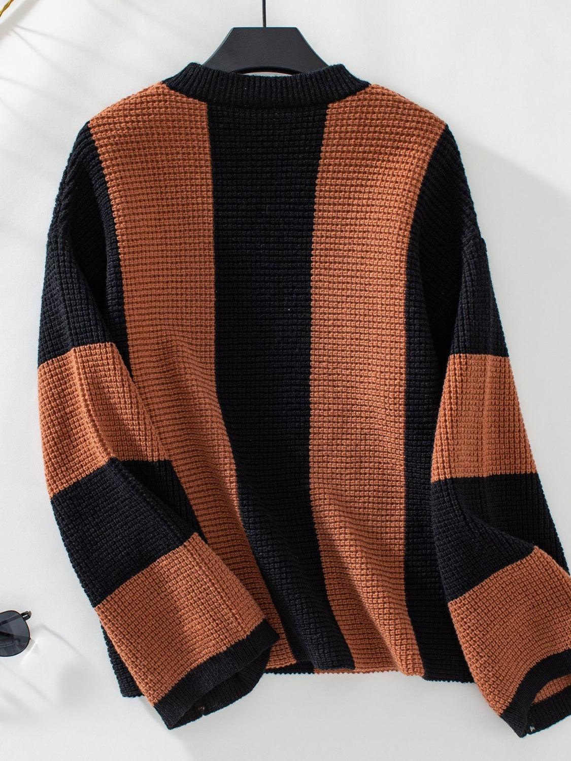 Color Block Round Neck Long Sleeve Sweater | Maekery Studio